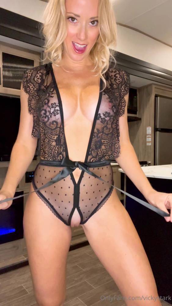 Vicky Stark Pussy Black Outfits Try On Onlyfans Video Leaked - #6