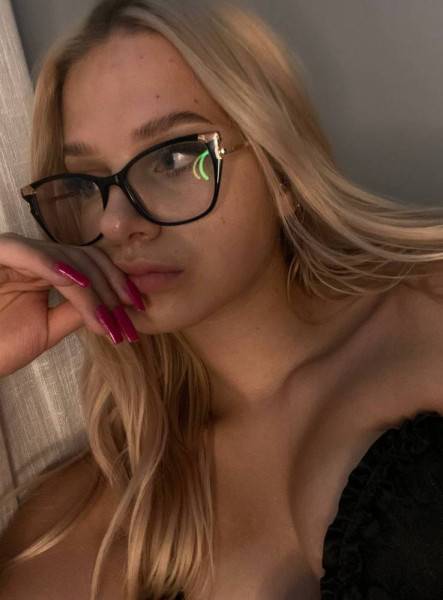 Lovely model LittleTinyBlonde boobs show