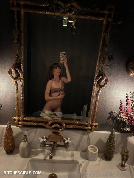 Riley Reid Petite Nude Girl - Therileyreid Onlyfans Leaked Naked Video
