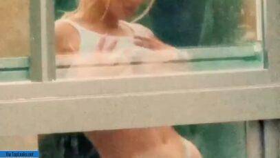 Iggy Azalea Nude See-Through Pool Video