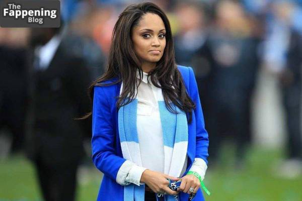 Carla Kompany Sexy (5 Photos)